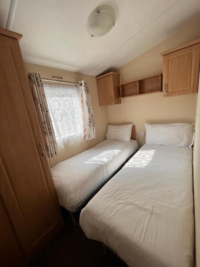 Contemporary Caravan At Newquay Holiday Park Exterior photo