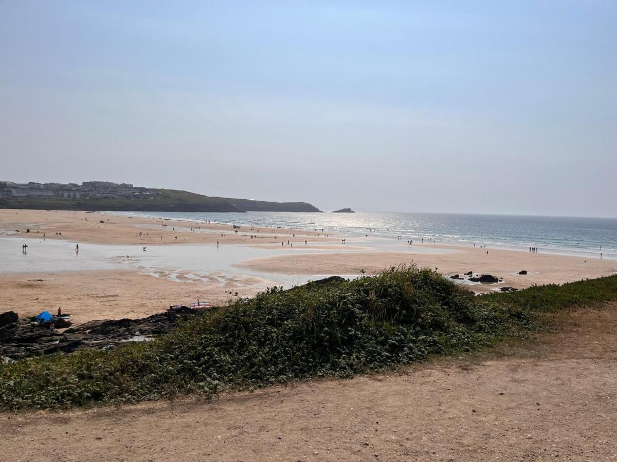 Contemporary Caravan At Newquay Holiday Park Exterior photo